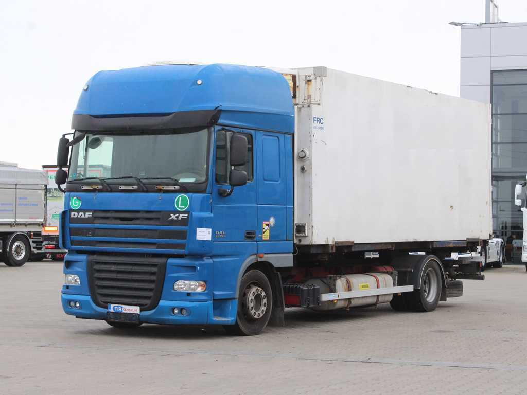 DAF XF 105.410, BDF, INDEPENDENT AIR CONDITIONING, CARRIER, AIR SUSPENSION - Autocarro frigorifero: foto 1 DAF XF 105.410, BDF, INDEPENDENT AIR CONDITIONING, CARRIER, AIR SUSPENSION - Autocarro frigorifero: foto 1