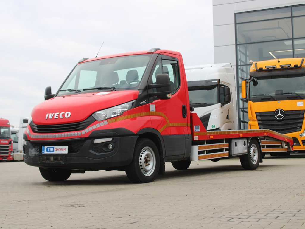 Iveco 35S18, EURO 6, WINCH, DRIVES, TIRES 80% - Carro attrezzi: foto 1 Iveco 35S18, EURO 6, WINCH, DRIVES, TIRES 80% - Carro attrezzi: foto 1