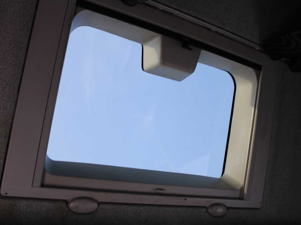 Iveco EUROCARGO 75E18, SIDE-WALLS, EURO 5 - Camion centinato: foto 5 Iveco EUROCARGO 75E18, SIDE-WALLS, EURO 5 - Camion centinato: foto 5