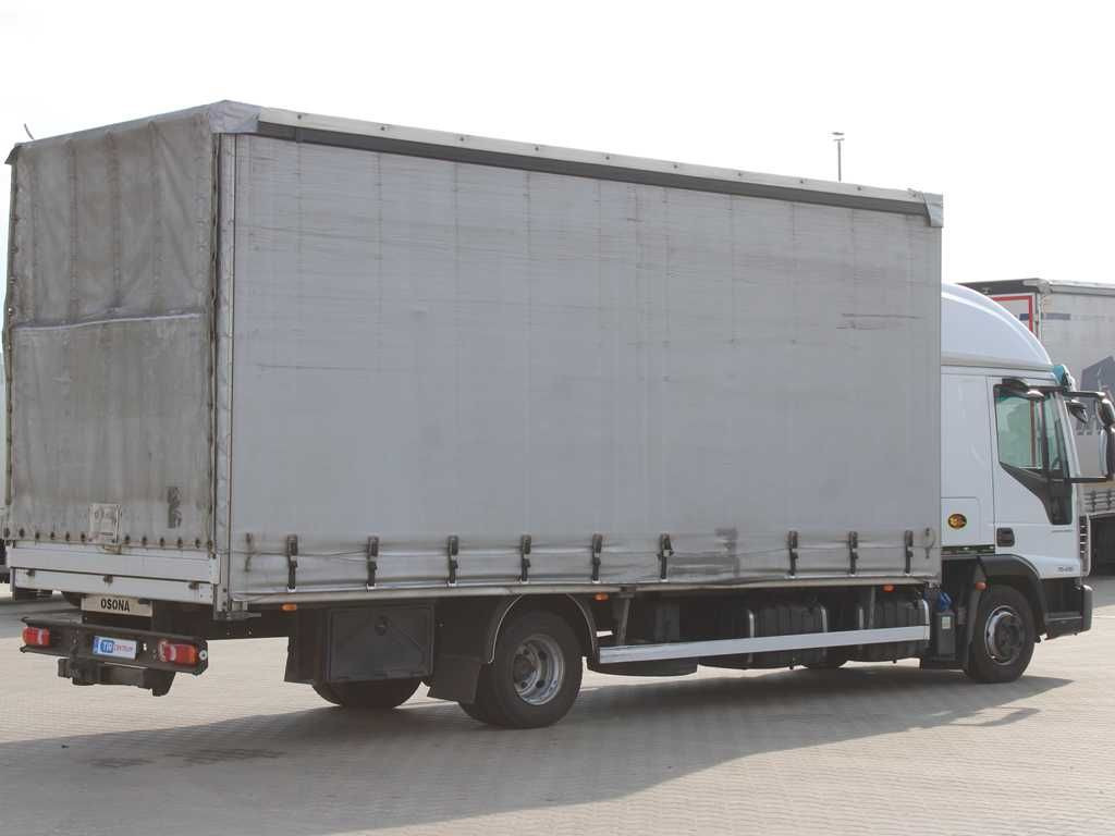 Iveco EUROCARGO 75E210, EURO 6, PNEU 80% - Camion centinato: foto 3 Iveco EUROCARGO 75E210, EURO 6, PNEU 80% - Camion centinato: foto 3