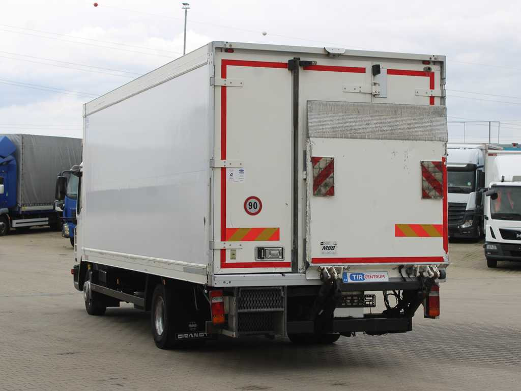 MAN TGL 12.210, EURO 4, HYDRAULIC FRONT, CARRIER SUPRA 850 Mt, 2X EVAPORATOR - Autocarro frigorifero: foto 5 MAN TGL 12.210, EURO 4, HYDRAULIC FRONT, CARRIER SUPRA 850 Mt, 2X EVAPORATOR - Autocarro frigorifero: foto 5
