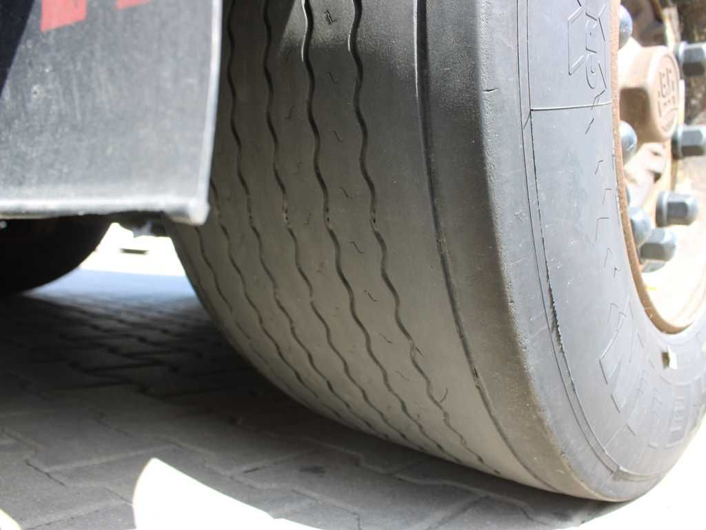 Semirimorchio centinato Schwarzmüller SPA 3/E, LOWDECK, LIFTING AXLE: foto 13