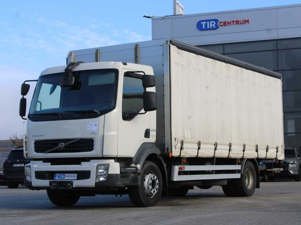 Volvo FL 240, EURO 5, HYDRAULIC FRONT, TIRES 80% - Camion centinato: foto 1 Volvo FL 240, EURO 5, HYDRAULIC FRONT, TIRES 80% - Camion centinato: foto 1