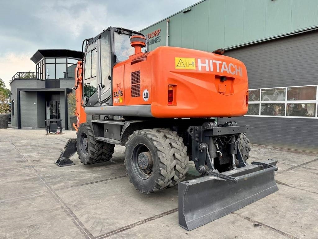 Hitachi ZX190W3 - Escavatore gommato: foto 3 Hitachi ZX190W3 - Escavatore gommato: foto 3