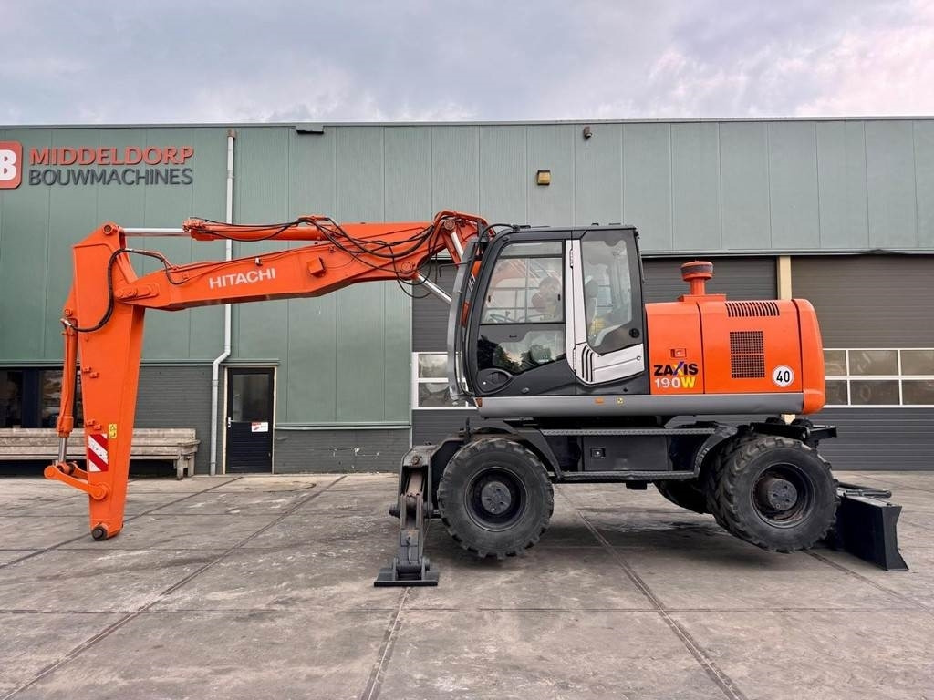 Hitachi ZX190W3 - Escavatore gommato: foto 1 Hitachi ZX190W3 - Escavatore gommato: foto 1