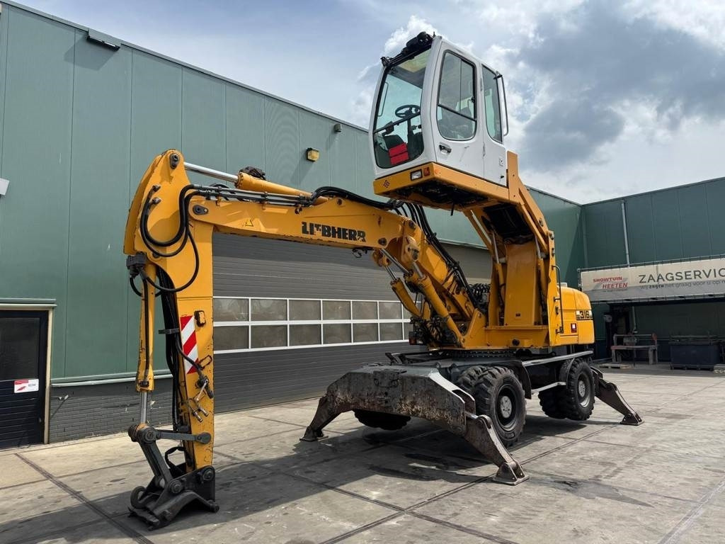 Liebherr A 316 - Escavatore per movimentazione: foto 2 Liebherr A 316 - Escavatore per movimentazione: foto 2