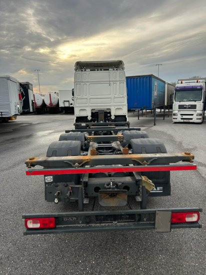 DAF XF 480 FAR BDF Euro 6 Liftachse, Retarder - Autocarro portacontainer/ Caisse interchangeable: foto 5 DAF XF 480 FAR BDF Euro 6 Liftachse, Retarder - Autocarro portacontainer/ Caisse interchangeable: foto 5