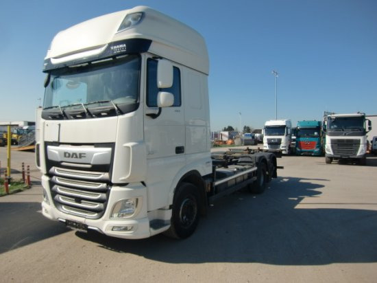 DAF XF 480 FAR BDF SSC Euro 6 Liftachse, Retarder - Autocarro portacontainer/ Caisse interchangeable: foto 1 DAF XF 480 FAR BDF SSC Euro 6 Liftachse, Retarder - Autocarro portacontainer/ Caisse interchangeable: foto 1