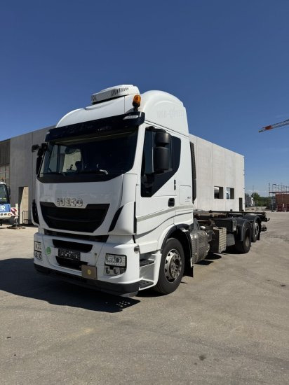 Iveco Stralis AS260SY LBW BDF, Automatik, E6, Standklkima - Autocarro portacontainer/ Caisse interchangeable: foto 1 Iveco Stralis AS260SY LBW BDF, Automatik, E6, Standklkima - Autocarro portacontainer/ Caisse interchangeable: foto 1