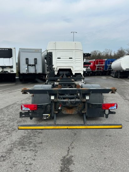 MAN TGX 18.460 XLX, 4x2, Euro 6, Standklima - Autocarro portacontainer/ Caisse interchangeable: foto 5 MAN TGX 18.460 XLX, 4x2, Euro 6, Standklima - Autocarro portacontainer/ Caisse interchangeable: foto 5