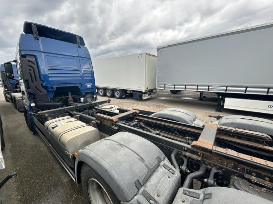 MAN TGX 26.440 XLX 6x2 Liftachse, Euro 6, Motorschaden, engine damage! - Autocarro portacontainer/ Caisse interchangeable: foto 4 MAN TGX 26.440 XLX 6x2 Liftachse, Euro 6, Motorschaden, engine damage! - Autocarro portacontainer/ Caisse interchangeable: foto 4