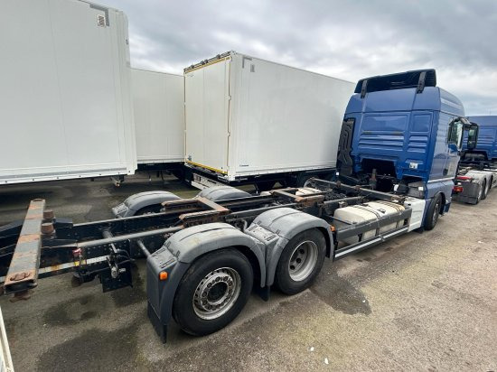 MAN TGX 26.440 XLX 6x2 Liftachse, Euro 6, Motorschaden, engine damage! - Autocarro portacontainer/ Caisse interchangeable: foto 2 MAN TGX 26.440 XLX 6x2 Liftachse, Euro 6, Motorschaden, engine damage! - Autocarro portacontainer/ Caisse interchangeable: foto 2