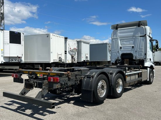 Mercedes-Benz Actros 2545 6x2 BDF E6, Retarder, Alufelgen - Autocarro portacontainer/ Caisse interchangeable: foto 5 Mercedes-Benz Actros 2545 6x2 BDF E6, Retarder, Alufelgen - Autocarro portacontainer/ Caisse interchangeable: foto 5