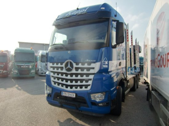 Mercedes-Benz Arocs 3353 6x4 Holztransp., Palfinger Kran Epsilon - Camion trasporto legname, Camion con gru: foto 3 Mercedes-Benz Arocs 3353 6x4 Holztransp., Palfinger Kran Epsilon - Camion trasporto legname, Camion con gru: foto 3