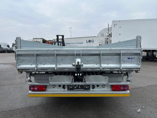 Möslein Tandemkipper-Tieflader, 3 Seitenkipper mit Einschubrampen - Rimorchio pianale ribassato: foto 4 Möslein Tandemkipper-Tieflader, 3 Seitenkipper mit Einschubrampen - Rimorchio pianale ribassato: foto 4