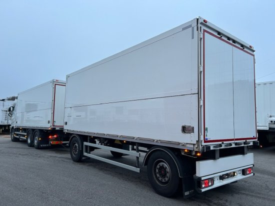 Volvo FH 500 6x2 Getränkekomplettzug, Orten Getränkeaufbau - Autocarro trasporto di bevande: foto 5 Volvo FH 500 6x2 Getränkekomplettzug, Orten Getränkeaufbau - Autocarro trasporto di bevande: foto 5