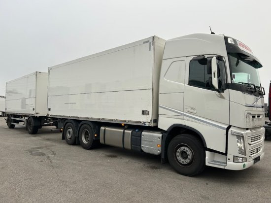 Volvo FH 500 6x2 Getränkekomplettzug, Orten Getränkeaufbau - Autocarro trasporto di bevande: foto 3 Volvo FH 500 6x2 Getränkekomplettzug, Orten Getränkeaufbau - Autocarro trasporto di bevande: foto 3