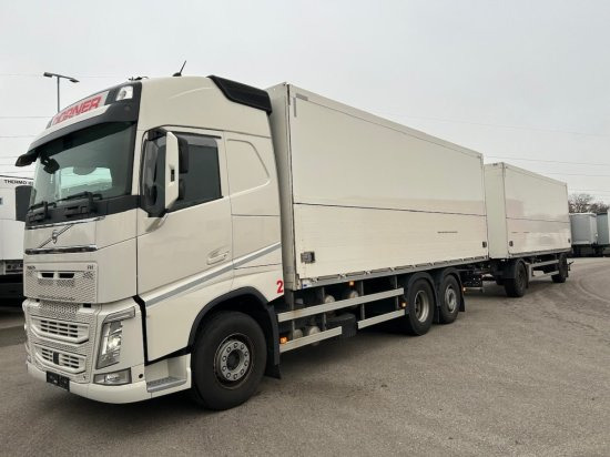 Volvo FH 500 6x2 Getränkekomplettzug, Orten Getränkeaufbau - Autocarro trasporto di bevande: foto 1 Volvo FH 500 6x2 Getränkekomplettzug, Orten Getränkeaufbau - Autocarro trasporto di bevande: foto 1