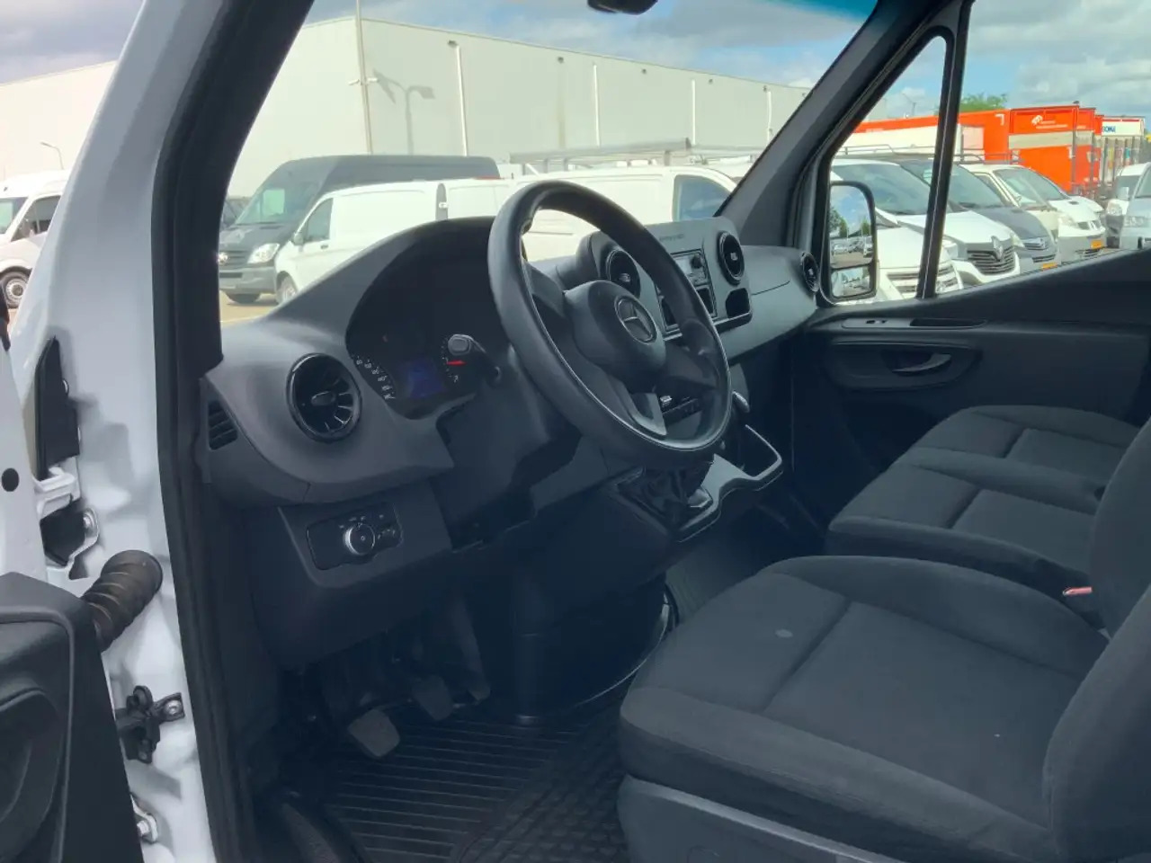 Mercedes-Benz Sprinter 314 2.2 CDI 366 L2H2 Airco 3 Zits Euro 6 - Altra macchina: foto 5 Mercedes-Benz Sprinter 314 2.2 CDI 366 L2H2 Airco 3 Zits Euro 6 - Altra macchina: foto 5