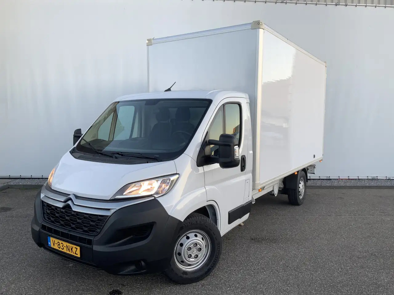 Citroen Jumper 2.2 BlueHDi 165 L3 3.5t Meubel bak & Deuren Airco - Furgone box: foto 1 Citroen Jumper 2.2 BlueHDi 165 L3 3.5t Meubel bak & Deuren Airco - Furgone box: foto 1