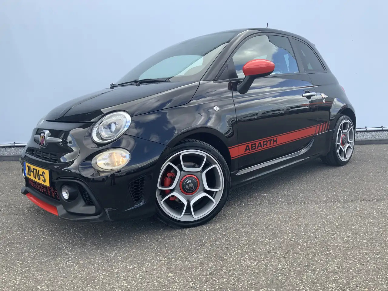 Fiat 500C Abarth 1.4 T-Jet 595 Automaat Euro 6 - Cabriolet: foto 1 Fiat 500C Abarth 1.4 T-Jet 595 Automaat Euro 6 - Cabriolet: foto 1