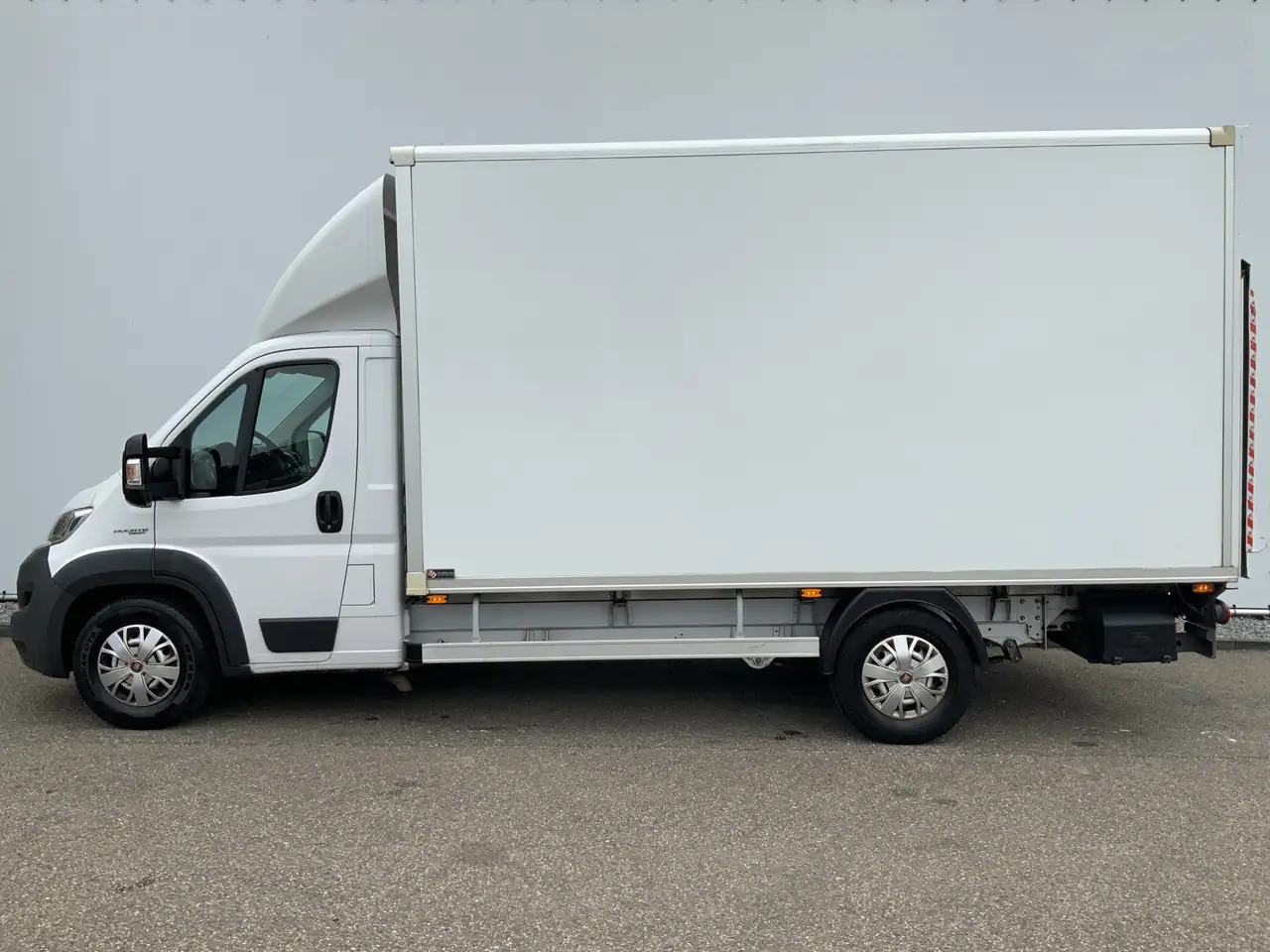 Fiat Ducato 35H 2.3 MultiJet L3H1 Meubelbak & Lift & Zijdeur A - Furgone box: foto 3 Fiat Ducato 35H 2.3 MultiJet L3H1 Meubelbak & Lift & Zijdeur A - Furgone box: foto 3