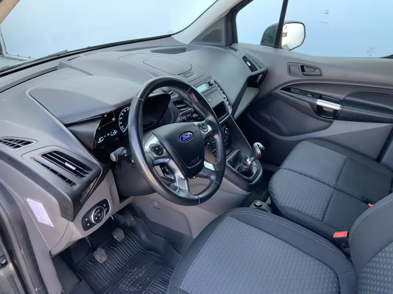 Ford Transit Connect 1.5 EcoBlue L1 Trend Airco Cruise 3 Zits Trekhaak - Furgoncino: foto 5 Ford Transit Connect 1.5 EcoBlue L1 Trend Airco Cruise 3 Zits Trekhaak - Furgoncino: foto 5