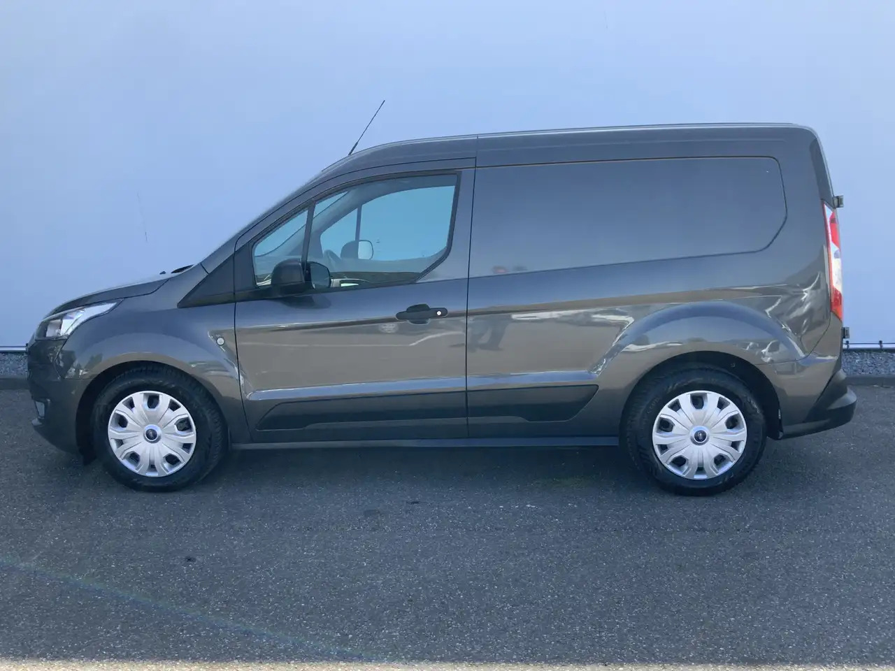 Ford Transit Connect 1.5 EcoBlue L1 Trend Airco Cruise 3 Zits Trekhaak - Furgoncino: foto 3 Ford Transit Connect 1.5 EcoBlue L1 Trend Airco Cruise 3 Zits Trekhaak - Furgoncino: foto 3