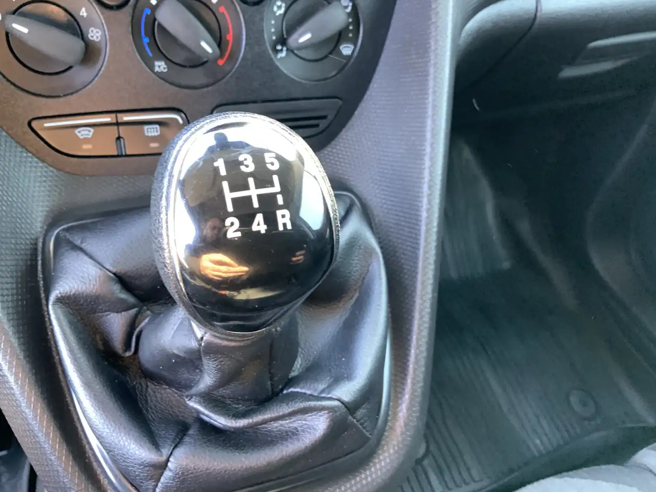 Furgoncino Ford Transit Connect 1.5 TDCI L2 Trend Airco Cruise 3 Zits DakDragers C: foto 9