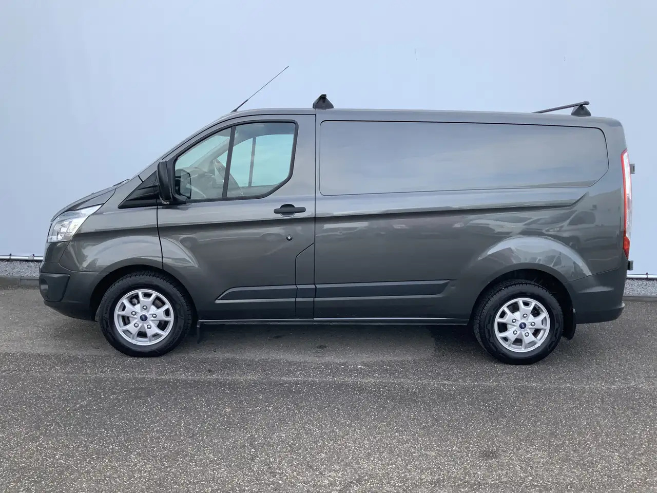 Ford Transit Custom 270 2.2 TDCI L1H1 Trend Airco Camera Cruise Dakdra - Furgone chiuso: foto 3 Ford Transit Custom 270 2.2 TDCI L1H1 Trend Airco Camera Cruise Dakdra - Furgone chiuso: foto 3