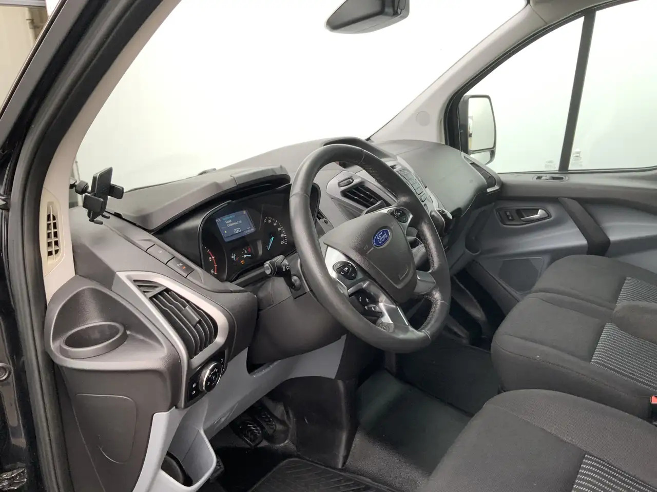 Ford Transit Custom 270 2.2 TDCI L1H1 Trend Airco Cruise 3 Zits Camera - Furgone chiuso: foto 5 Ford Transit Custom 270 2.2 TDCI L1H1 Trend Airco Cruise 3 Zits Camera - Furgone chiuso: foto 5