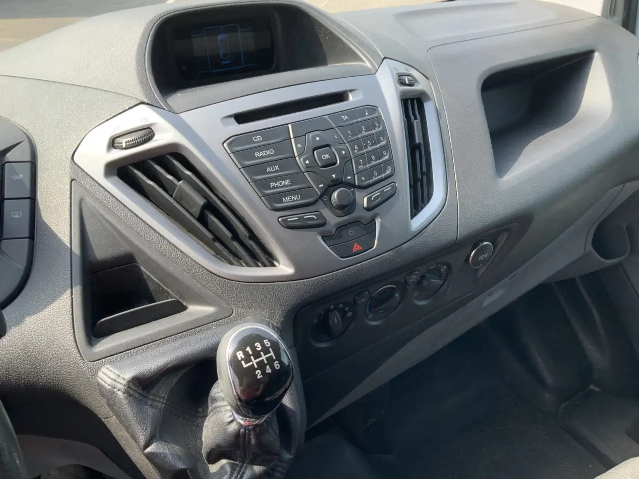 Ford Transit Custom 290 2.2 TDCI L1H2 Trend Airco Cruise 3 Zits Trekha - Furgone chiuso: foto 4 Ford Transit Custom 290 2.2 TDCI L1H2 Trend Airco Cruise 3 Zits Trekha - Furgone chiuso: foto 4