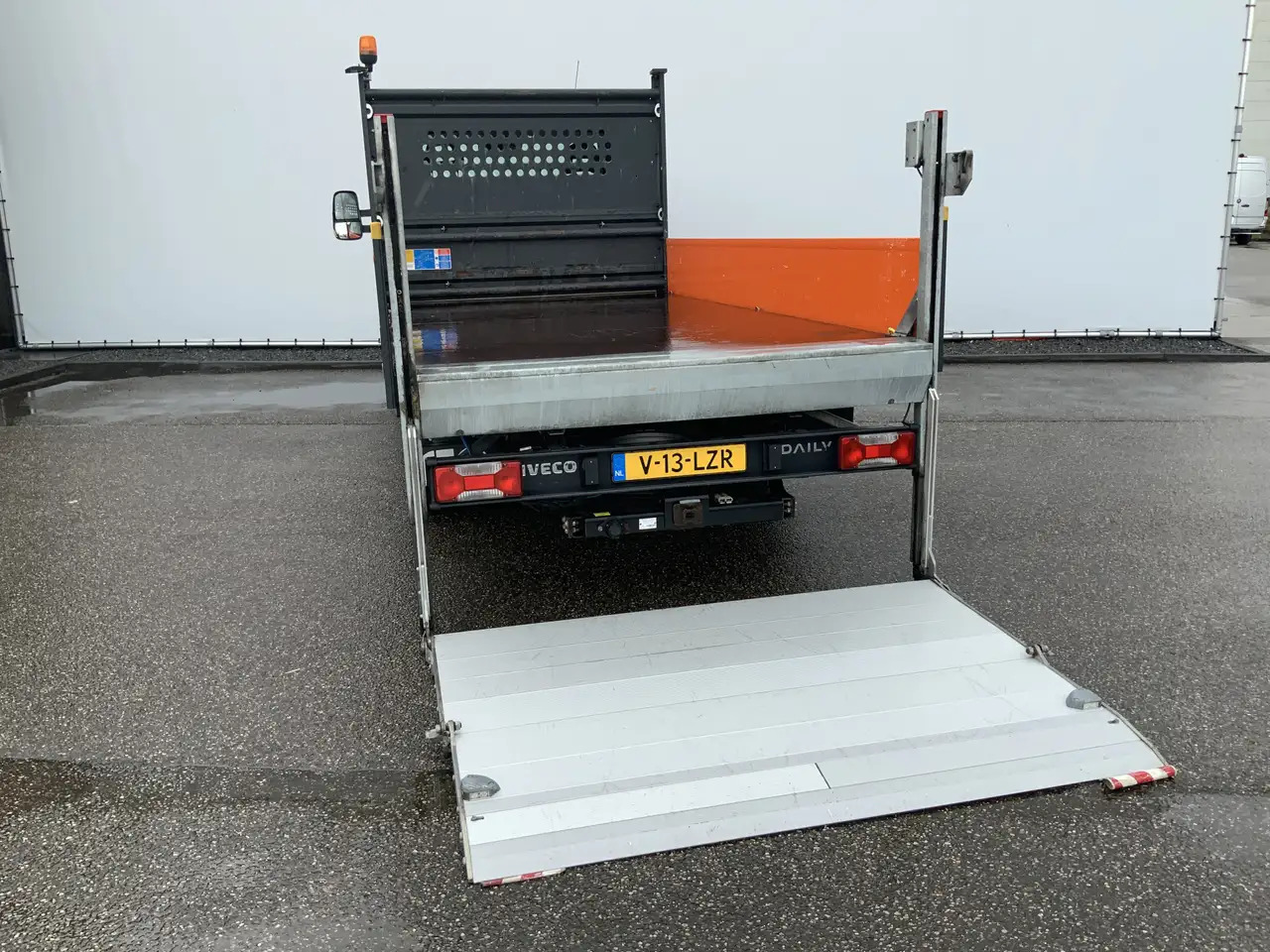 Iveco Daily 35C14 2.3 375 Pick Up & LaadLift Airco Navi Trekha - Furgone con cassone fisso: foto 4 Iveco Daily 35C14 2.3 375 Pick Up & LaadLift Airco Navi Trekha - Furgone con cassone fisso: foto 4