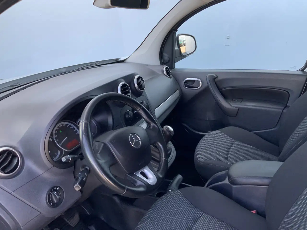 Mercedes-Benz Citan 109 CDI BlueEFFICIENCY Airco Cruise Euro 5 - Furgoncino: foto 5 Mercedes-Benz Citan 109 CDI BlueEFFICIENCY Airco Cruise Euro 5 - Furgoncino: foto 5