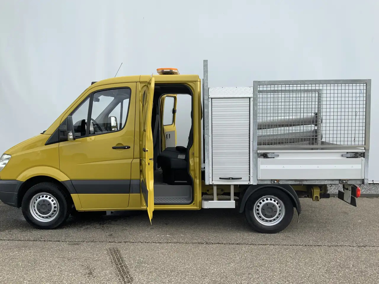 Mercedes-Benz Sprinter 213 2.2 CDI 325 Automaat DubCab Pick Up 5 Zits Tre - Furgone con cassone fisso, Furgone doppia cabina: foto 4 Mercedes-Benz Sprinter 213 2.2 CDI 325 Automaat DubCab Pick Up 5 Zits Tre - Furgone con cassone fisso, Furgone doppia cabina: foto 4