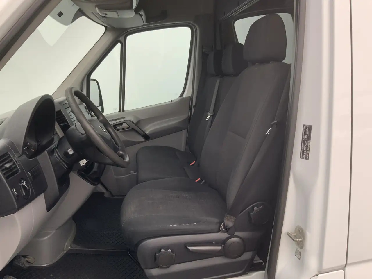 Mercedes-Benz Sprinter 313 2.2 CDI 366 L2H2 Airco 3 Zits Opstap extra Slo - Furgone chiuso: foto 4 Mercedes-Benz Sprinter 313 2.2 CDI 366 L2H2 Airco 3 Zits Opstap extra Slo - Furgone chiuso: foto 4