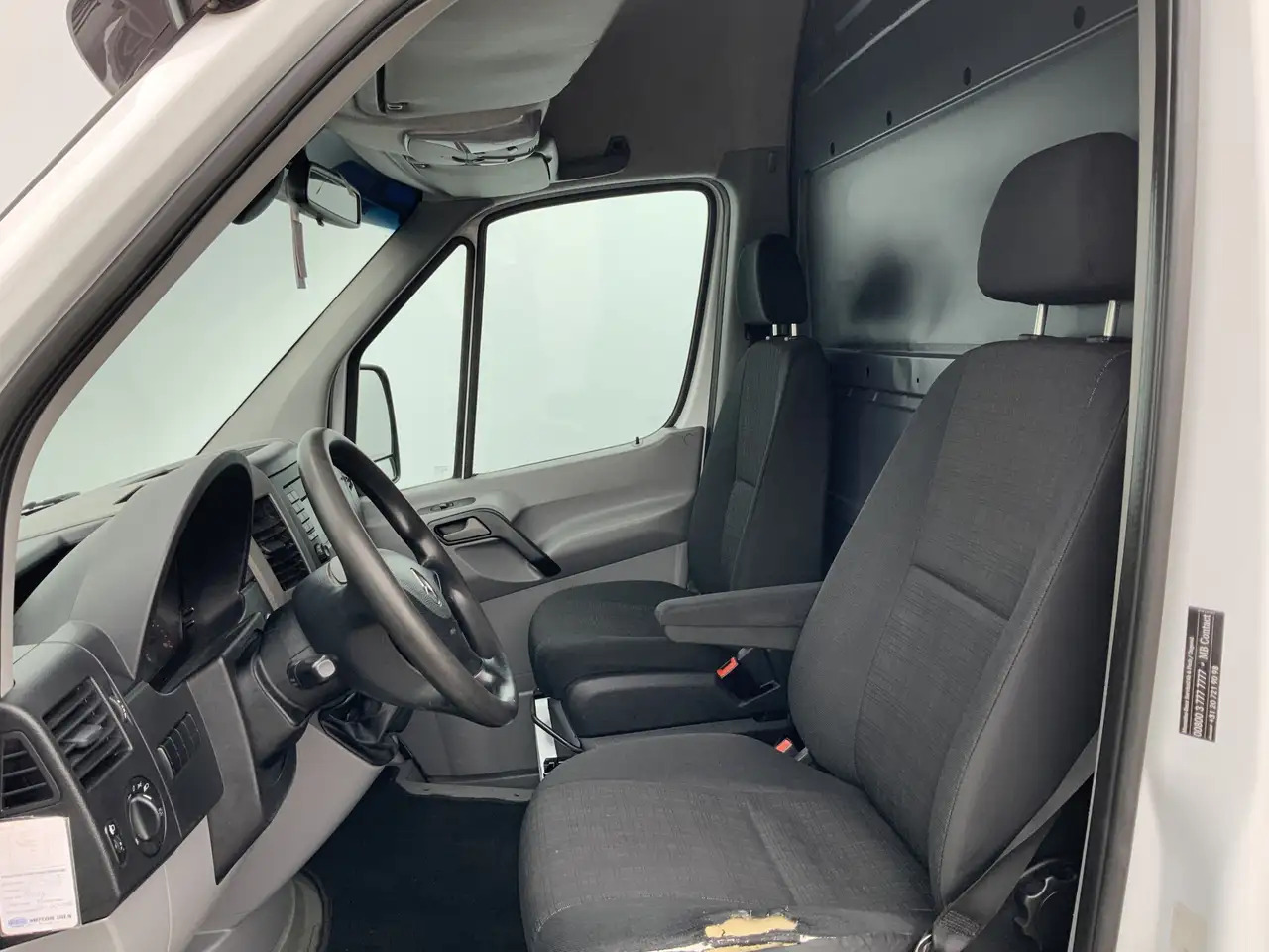 Mercedes-Benz Sprinter 513 2.2 CDI 366 L2H2 Dub Lucht Airco Camera Trekha - Furgone chiuso: foto 5 Mercedes-Benz Sprinter 513 2.2 CDI 366 L2H2 Dub Lucht Airco Camera Trekha - Furgone chiuso: foto 5