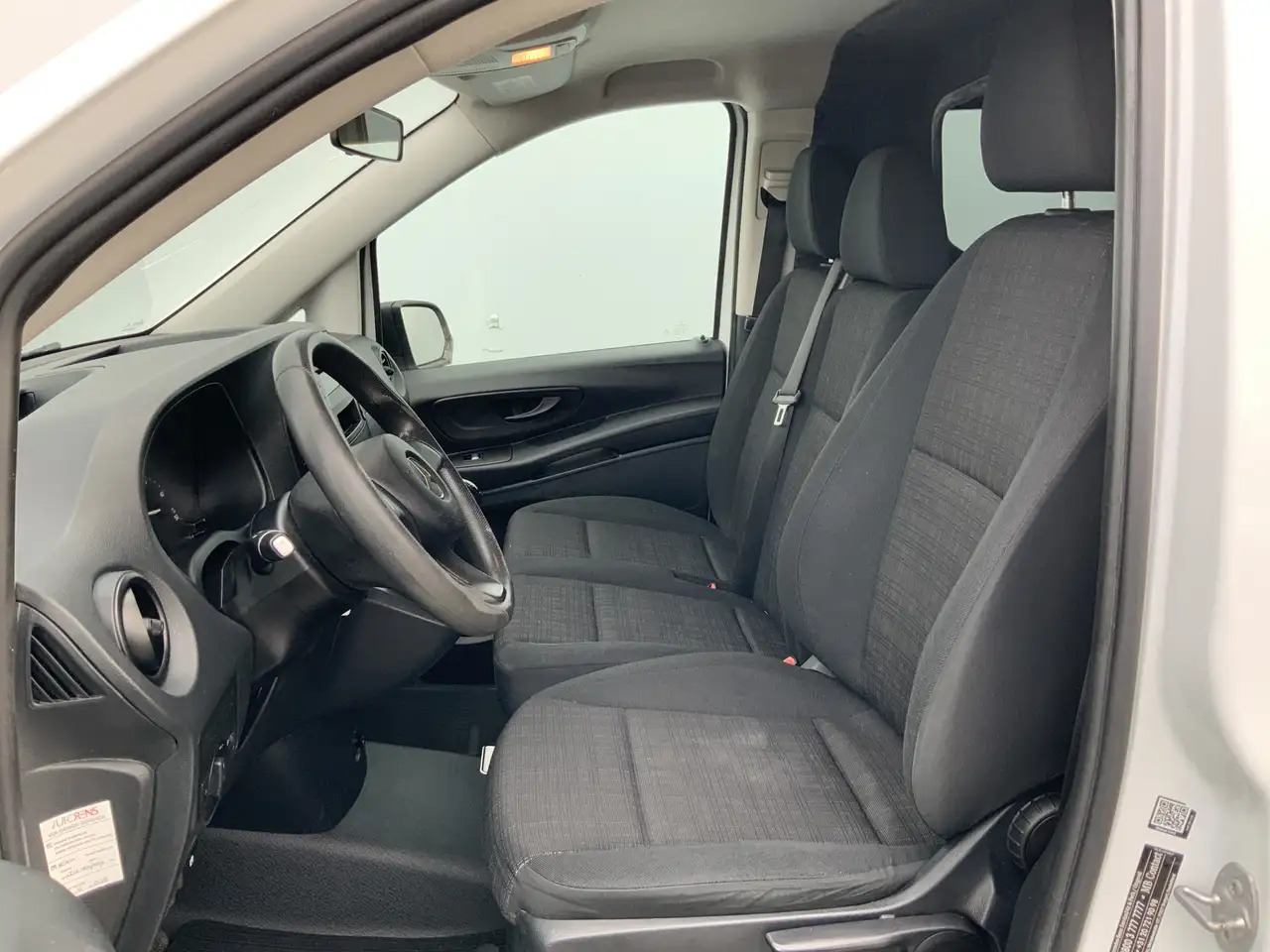 Mercedes-Benz Vito 111 CDI Functional Airco 3 Zits Side Bar Trekhaak - Furgone chiuso: foto 4 Mercedes-Benz Vito 111 CDI Functional Airco 3 Zits Side Bar Trekhaak - Furgone chiuso: foto 4