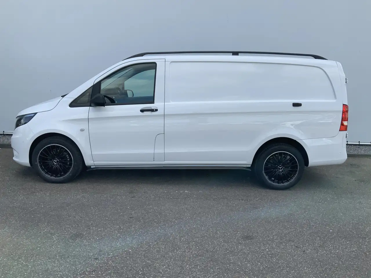 Mercedes-Benz Vito Automaat 116 CDI Lang 2 Airco Cruise 3 Zits Alu Ve - Furgone chiuso: foto 3 Mercedes-Benz Vito Automaat 116 CDI Lang 2 Airco Cruise 3 Zits Alu Ve - Furgone chiuso: foto 3