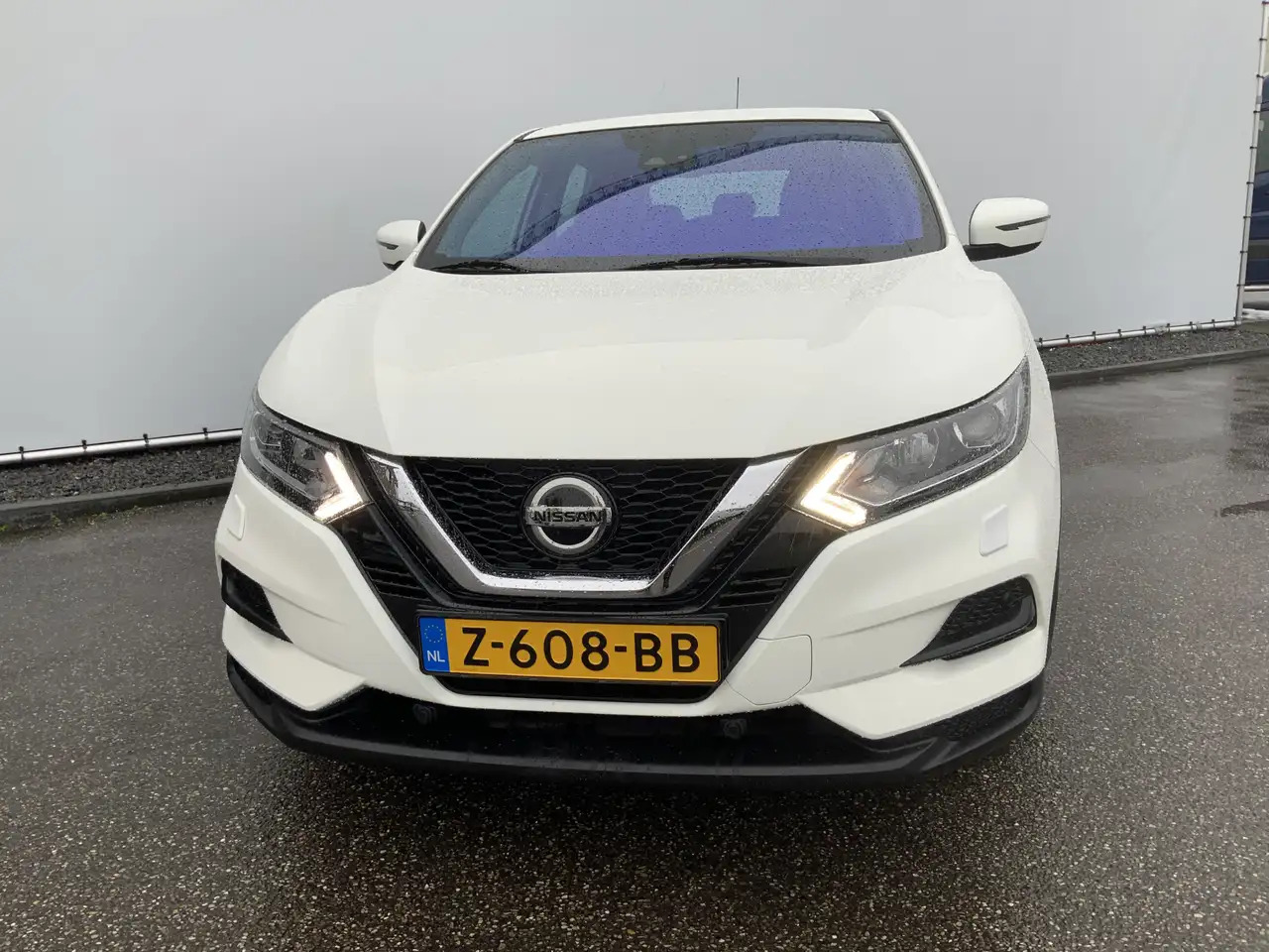 Nissan Qashqai 1.3 DIG-T Visia A SUV Airco Cruise Groot Scherm Na - SUV/ Fuoristrada: foto 2 Nissan Qashqai 1.3 DIG-T Visia A SUV Airco Cruise Groot Scherm Na - SUV/ Fuoristrada: foto 2