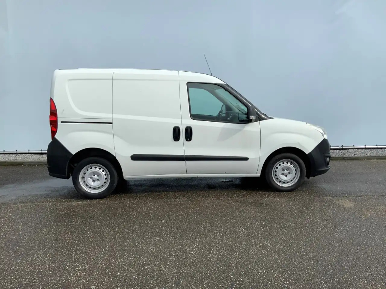 Opel Combo 1.3 CDTi L1H1 ecoFLEX Selection Airco Trekhaak 100 - Furgoncino: foto 3 Opel Combo 1.3 CDTi L1H1 ecoFLEX Selection Airco Trekhaak 100 - Furgoncino: foto 3