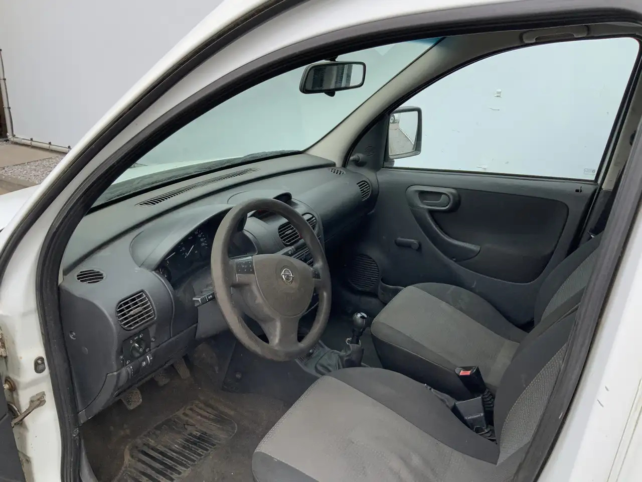 Opel Combo 1.3 CDTi Selection Trekhaak 1000 kg Euro 5 - Furgoncino: foto 5 Opel Combo 1.3 CDTi Selection Trekhaak 1000 kg Euro 5 - Furgoncino: foto 5