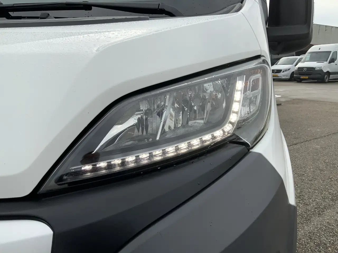 Peugeot Boxer 330 2.2 HDI L2H2 Première Airco Cruise Camera side - Furgone chiuso: foto 2 Peugeot Boxer 330 2.2 HDI L2H2 Première Airco Cruise Camera side - Furgone chiuso: foto 2