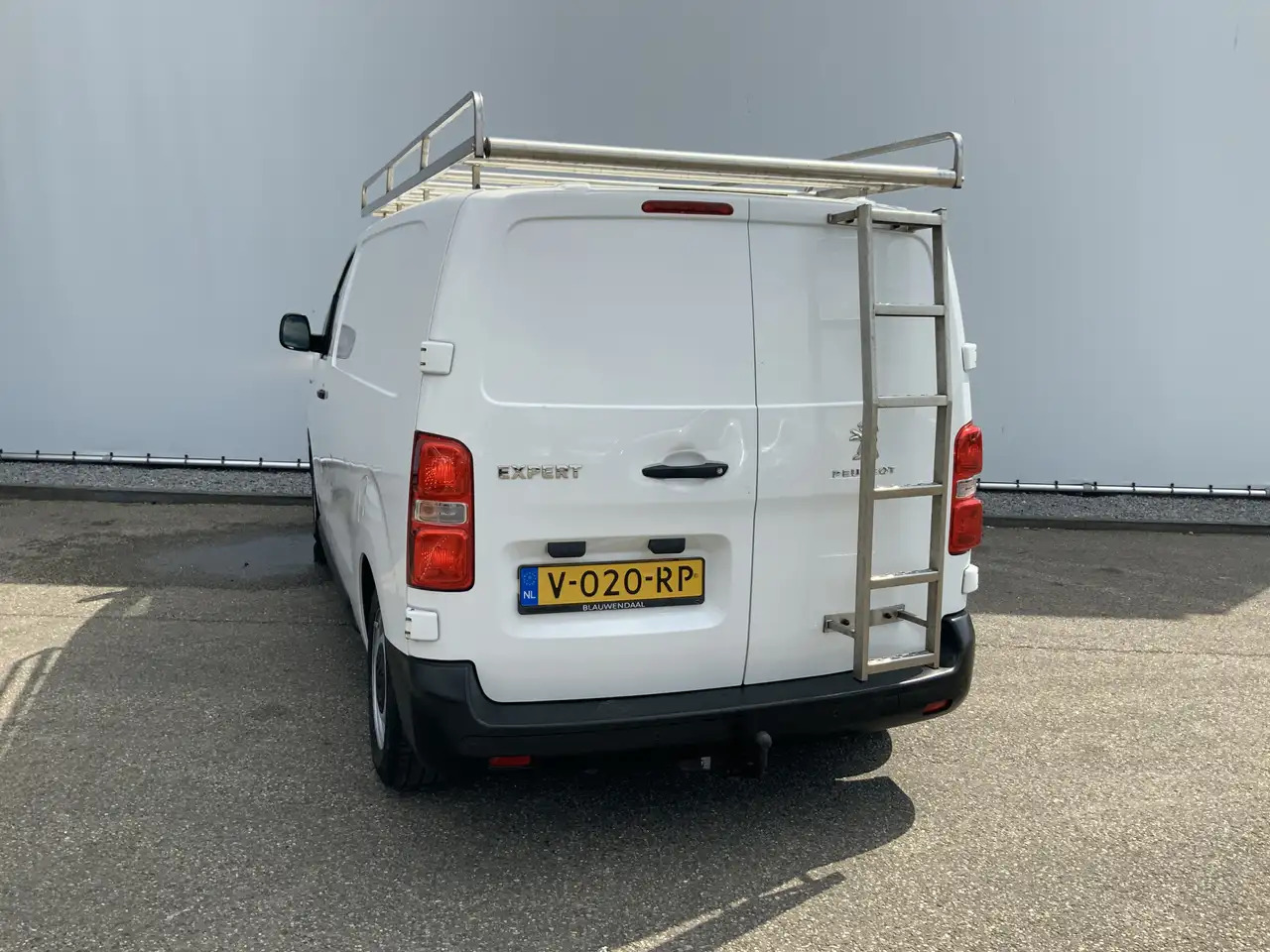 Peugeot Expert glazenwasser 226S 1.6 BlueHDI 115 Inbouw 530 liter - Furgone chiuso, Veicolo speciale/ Comunale: foto 4 Peugeot Expert glazenwasser 226S 1.6 BlueHDI 115 Inbouw 530 liter - Furgone chiuso, Veicolo speciale/ Comunale: foto 4
