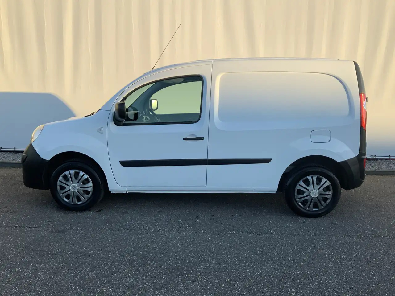 Renault Kangoo Express 1.5 dCi 70 Express Comfort Airco Trekhaak - Furgoncino: foto 3 Renault Kangoo Express 1.5 dCi 70 Express Comfort Airco Trekhaak - Furgoncino: foto 3