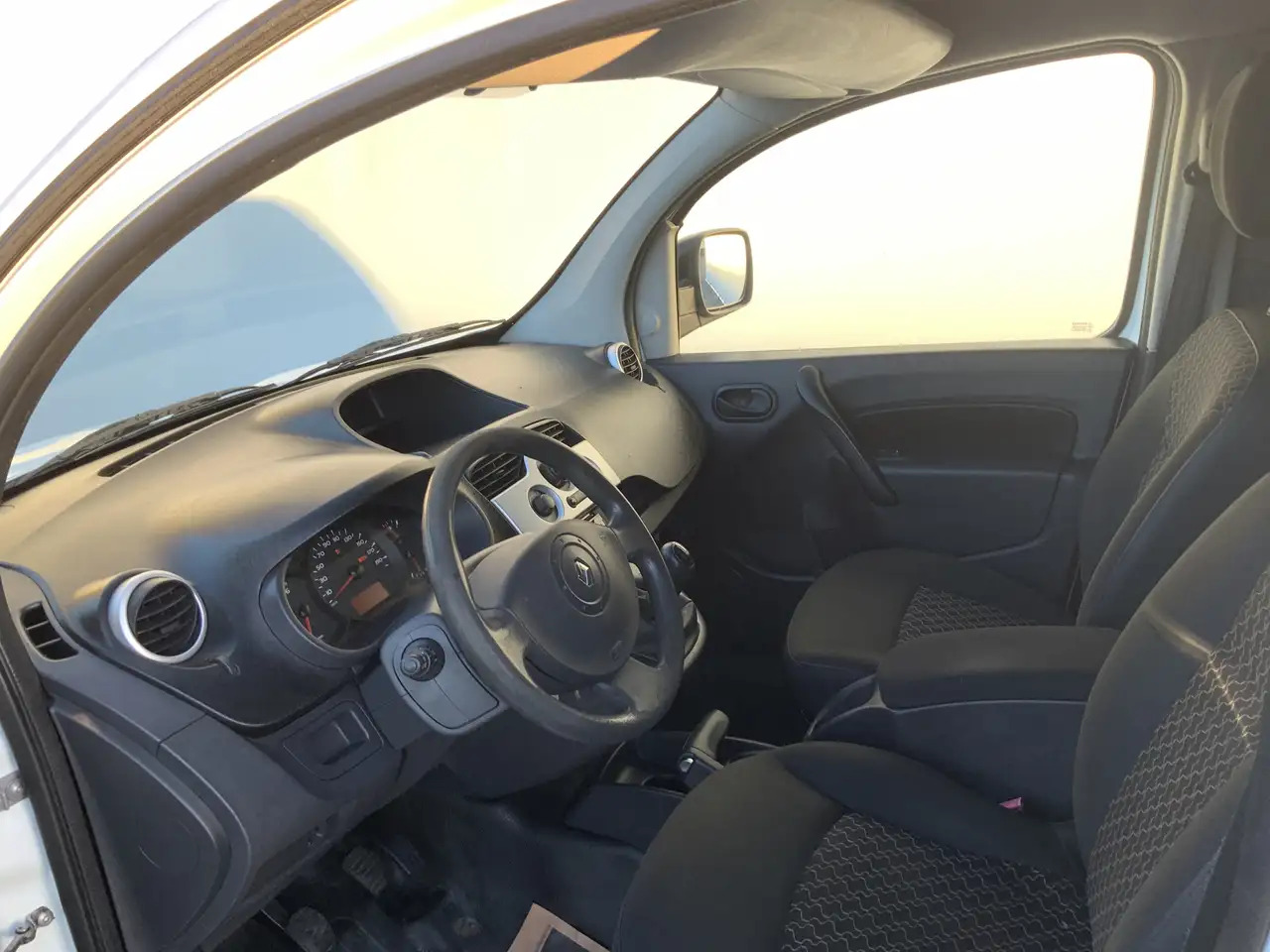 Renault Kangoo Express 1.5 dCi 70 Express Comfort Airco Trekhaak - Furgoncino: foto 4 Renault Kangoo Express 1.5 dCi 70 Express Comfort Airco Trekhaak - Furgoncino: foto 4