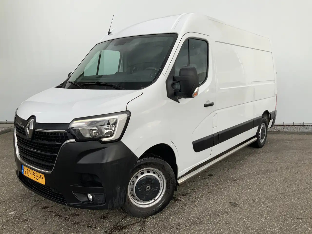 Renault Master T35 2.3 dCi 135 L2H2 Airco Cruise 3 Zits Camera Na - Furgone chiuso: foto 1 Renault Master T35 2.3 dCi 135 L2H2 Airco Cruise 3 Zits Camera Na - Furgone chiuso: foto 1