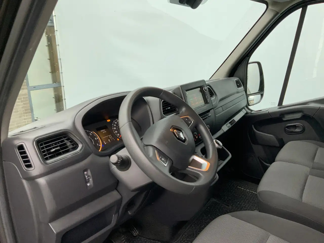 Renault Master T35 2.3 dCi 150 L2H2 Airco Cruise Camera 3 Zits Na - Furgone chiuso: foto 5 Renault Master T35 2.3 dCi 150 L2H2 Airco Cruise Camera 3 Zits Na - Furgone chiuso: foto 5