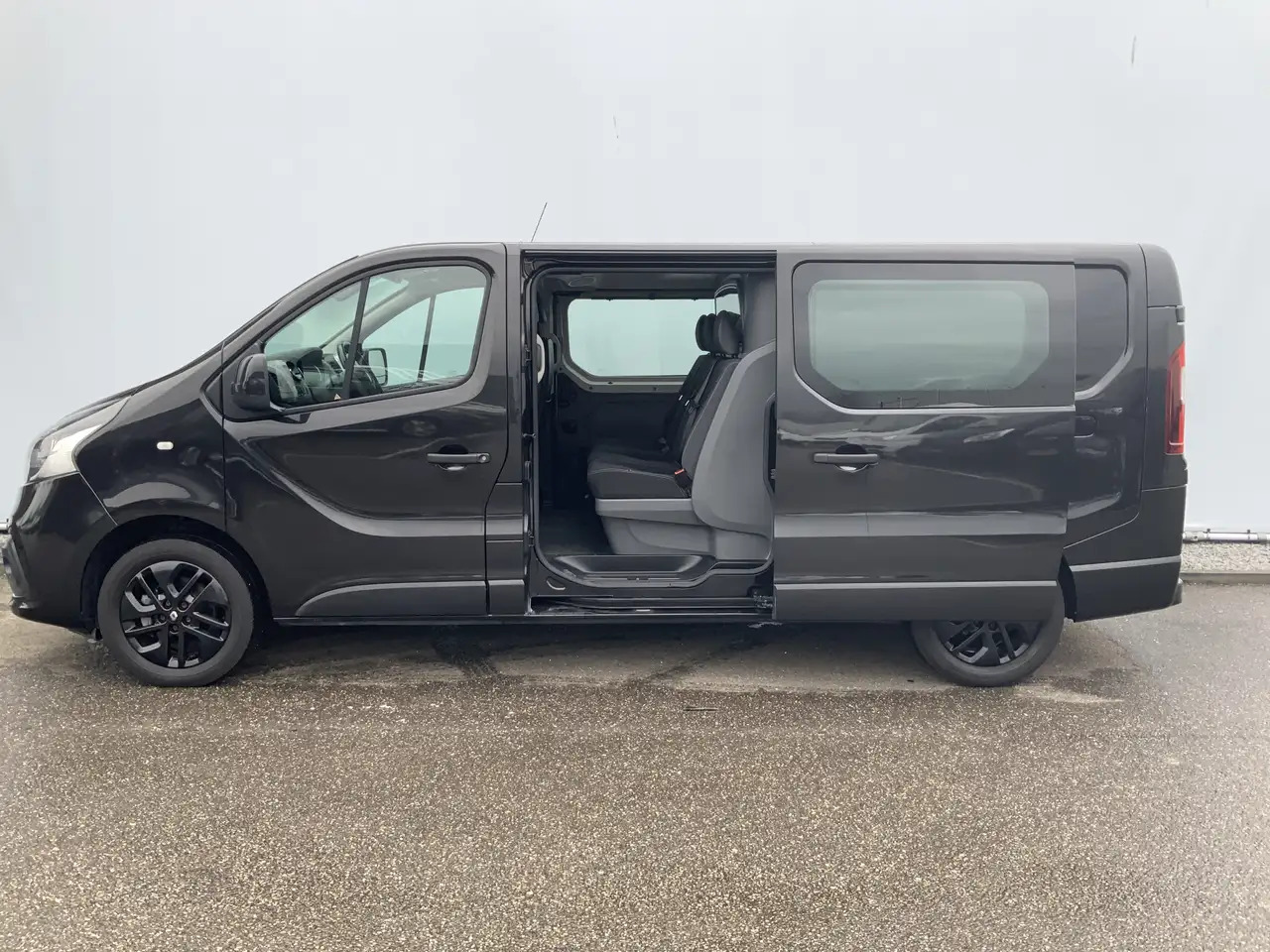 Renault Trafic 1.6 dCi T29 L2H1 Dub Cab 5 Zits Airco Cruise Navi - Furgone doppia cabina: foto 5 Renault Trafic 1.6 dCi T29 L2H1 Dub Cab 5 Zits Airco Cruise Navi - Furgone doppia cabina: foto 5