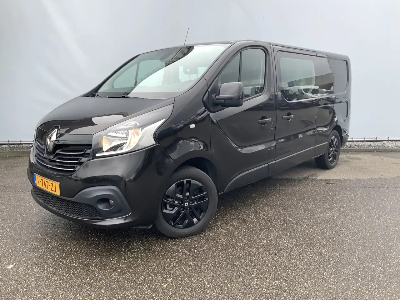 Renault Trafic 1.6 dCi T29 L2H1 Dub Cab 5 Zits Airco Cruise Navi - Furgone doppia cabina: foto 1 Renault Trafic 1.6 dCi T29 L2H1 Dub Cab 5 Zits Airco Cruise Navi - Furgone doppia cabina: foto 1